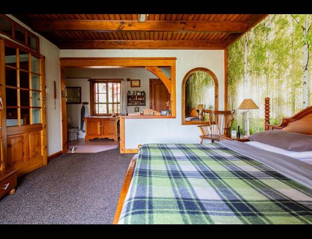 5 BEDROOM HOUSE FOR SALE IN MONDEOR